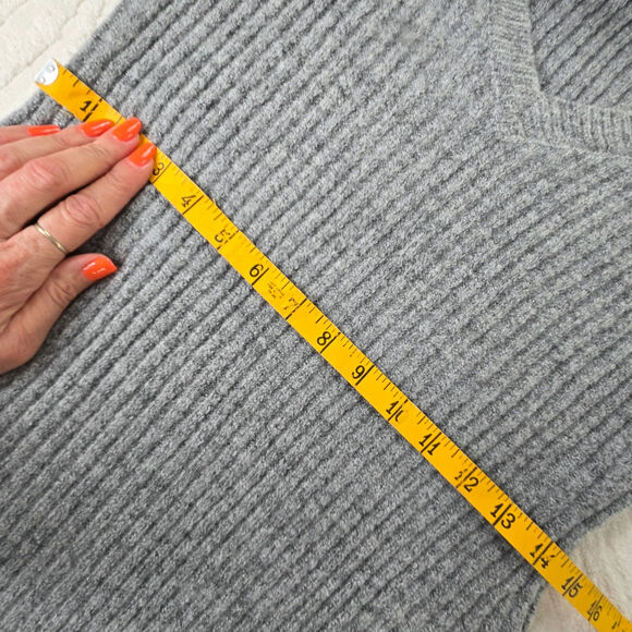 Venus EUC high slit sweater dress winter fall sexy tunic XS Heather grey - Picture 13 of 17